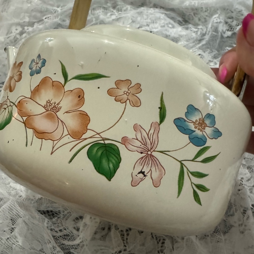 VTG Floral MCM Enamel Wood Handle Teapot Kettle Cottagecore Shabby Chic Patina - Picture 4 of 16
